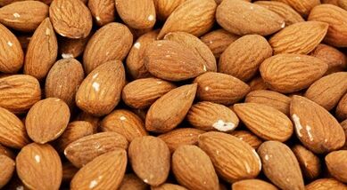 The advantages and use of almonds for male power